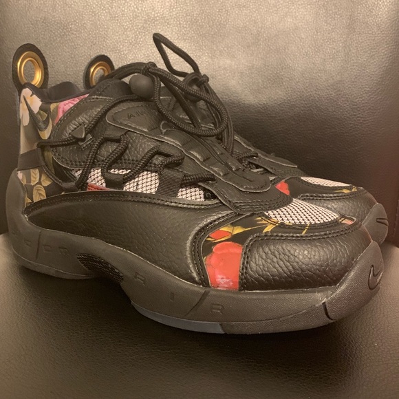 Nike Shoes - Nike Womens Air Swoopes II Black Floral Sneakers
